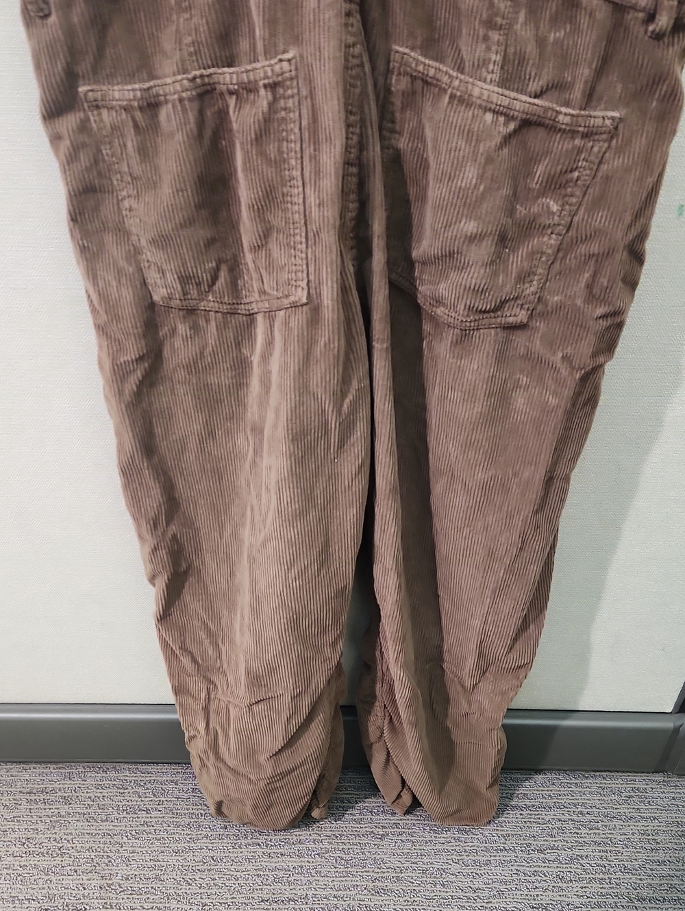 We The Free Ziggy Corduroy Overalls Size Medium - Picture 6 of 16